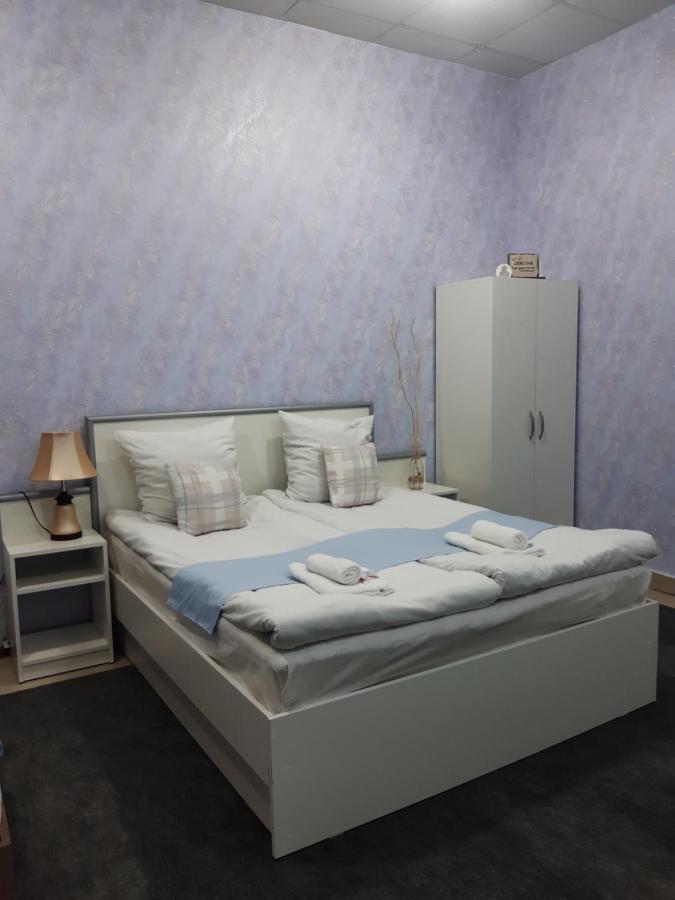Lind Guest House B&B Gjoumri Kültér fotó