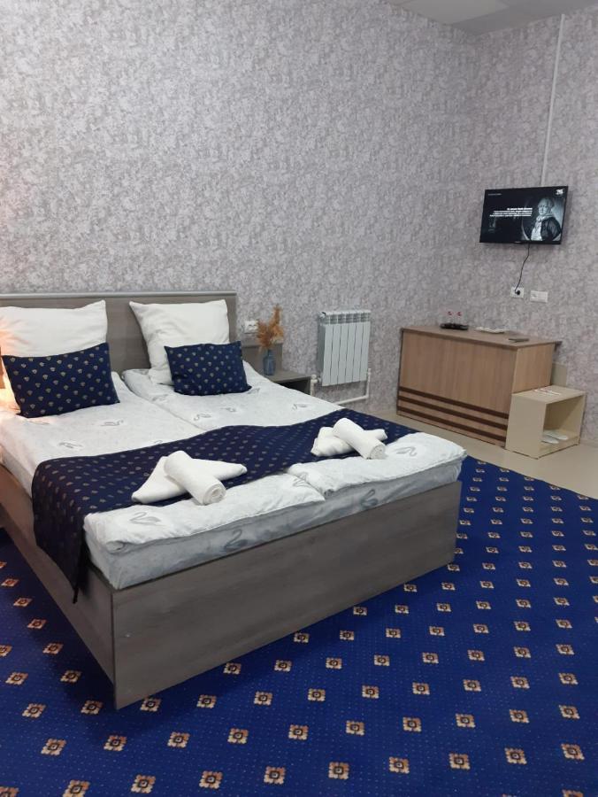 Lind Guest House B&B Gjoumri Kültér fotó