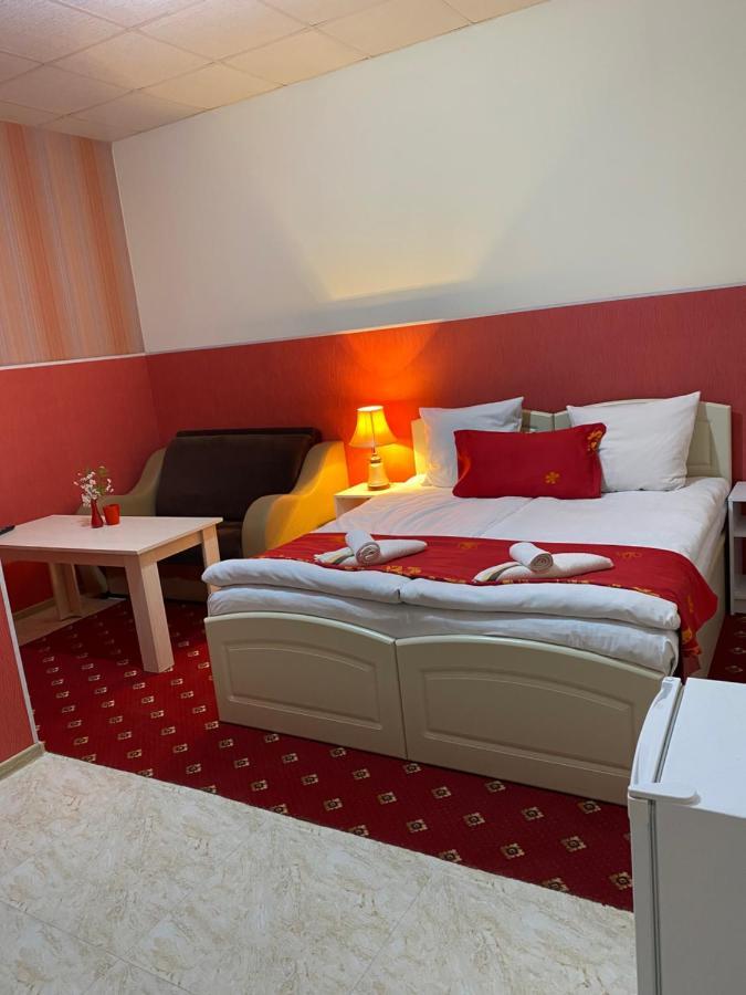 Lind Guest House B&B Gjoumri Kültér fotó